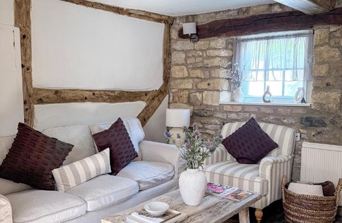 Winchcombe House | Castle Cottage Winchcombe
