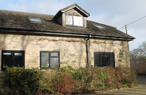 Corfe Castle Cottage | CASTLE VIEW ANNEX, pet friendly, with a garden in Corfe Castle