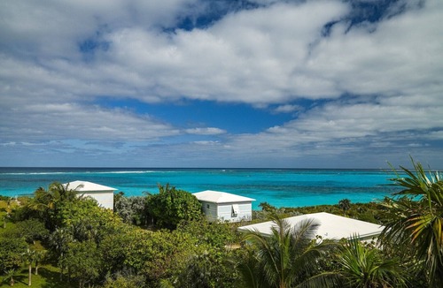 Governor's Harbour House | Cayo Loco Villa 2 Pink Sand Beachfront House for 2
