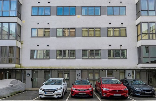 Basingstoke Apartment | Central Basingstoke| Festival Place| Near Train