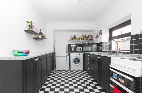Redruth House | Central Cornwall Stay