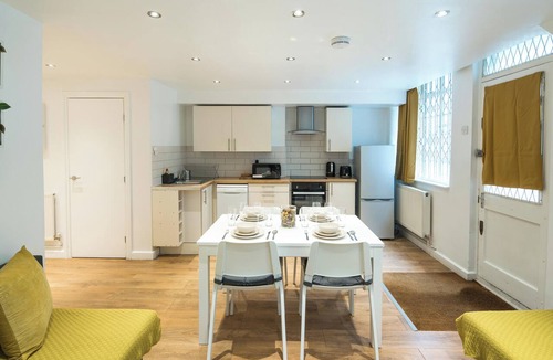 Bryanston and Dorset Square Apartment | Central London Gem | Sleeps 8 | Hyde Park | London