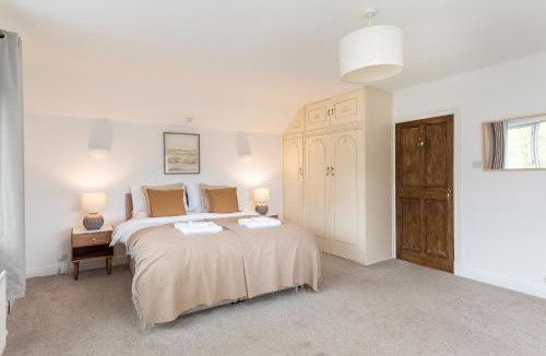 Malham House | Central Malham Wellbeing Escape, 4-bed house with yoga studio