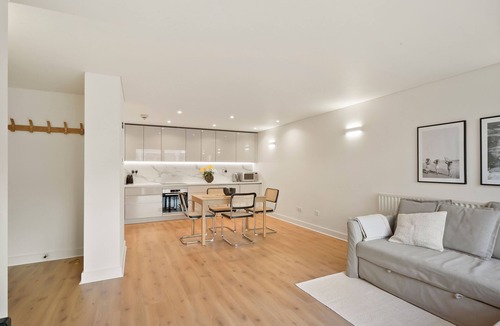 Farringdon Apartment | Centrally located, luxurious, fully refurbished 2 bed 2 bath flat