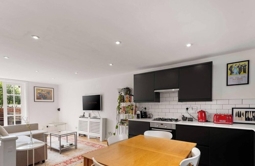 Haverstock Apartment | Chalk Farm Apartment, Camden, London