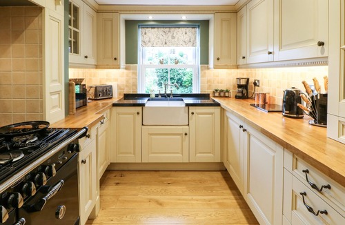 Middleton in Teesdale Cottage | CHAPEL COTTAGE, pet friendly, with open fire in Middleton-In-Teesdale