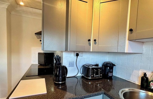 Bedford Apartment | Character Bedford Apartment With Two Bedrooms