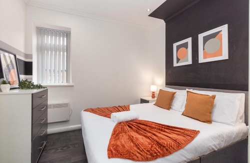 South Shore Apartment | Charles Alexander Short Stay - South Pier Apartments