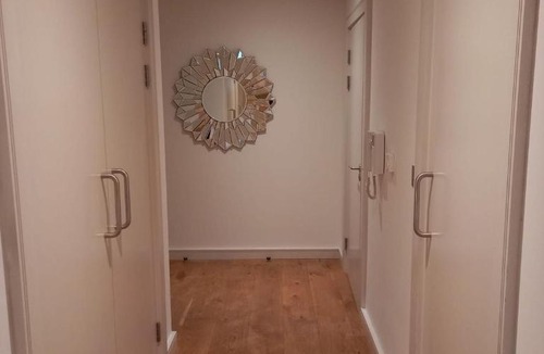 Stonebridge Apartment | Charming 1-Bedroom Apartment with City View in Central London