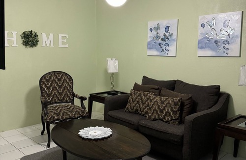 Belair Estates Apartment | Charming 1 bedroom apt with king size bed in pleasant Nassau - KBG #2