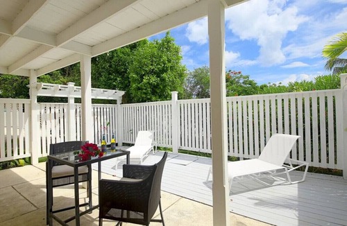 Governor's Harbour Cottage | Charming 1BR Ground Floor Cottage Apartment