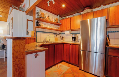 Hope Town Cottage | Charming 2-bedroom beachside cottage with plunge pool in quaint Elbow Cay