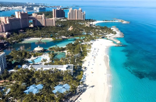 Paradise Island Condo | Charming 2-bedroom condo in lovely Nassau with WiFi, AC