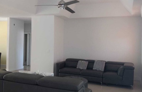 Royal Bahamian Estates House | Charming 3-bedroom house with AC, WiFi in lovely Freeport