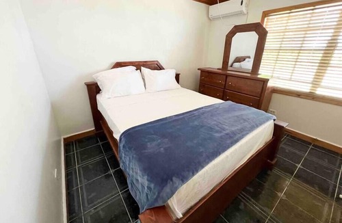 Andros Town Apartment | Charming Cabin on the beach