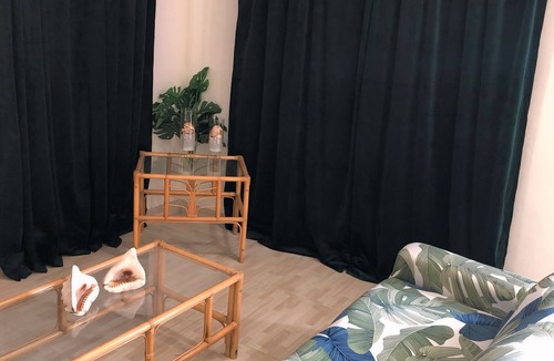 George Town House | Charming, Cosy 2-bedroom in Town Centre