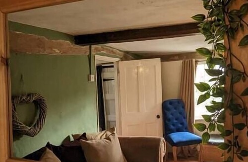 Riseley Cottage | Charming Cottage in the English Countryside