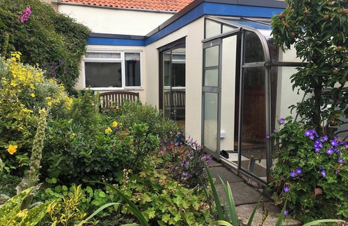 Berwick-upon-Tweed Cottage | Charming fishermans cottage on Holy Island.