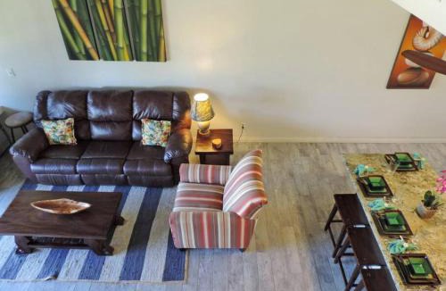 Kahuku House | Charming home by the pool near the beach