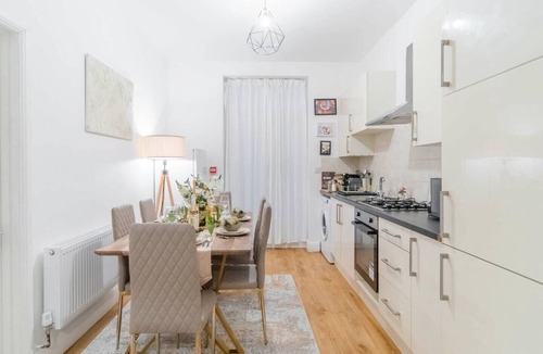 Sudbury Apartment | Charming London Flat Near Wembley + Parks | Garden
