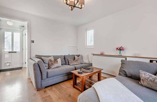 New Forest District House | Charming New Forest Cottage with Private Garden Rockford Cottage