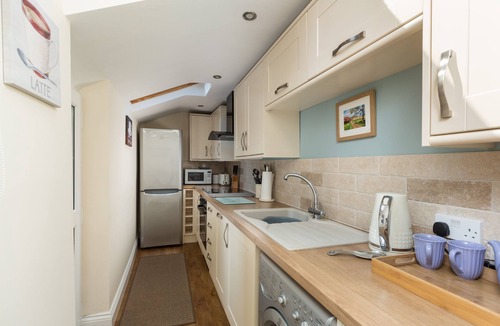South Charlton Cottage | Charming Original Stone Cottage Close To Beaches and Countryside