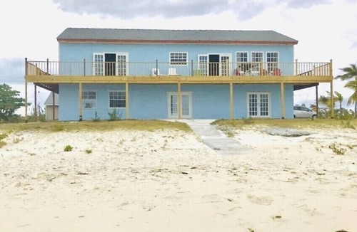 New Bight House | Charming, quiet, elegant, beautiful, modern, luxury, beachfront