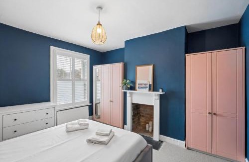 Thame House | Charming Terrace Cottage with Beautiful Garden - Pass the Keys