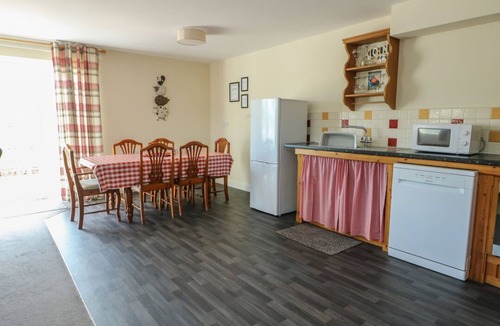 Bont Newydd House | Charming Ty Ni in Caeathro