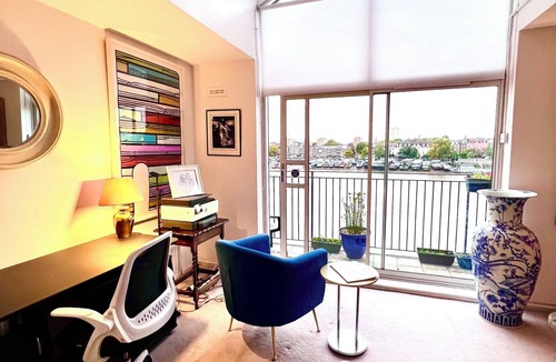 St. Mary's Park Apartment | Chelsea penthouse, river views, easy access to Knightsbridge and Piccadilly.