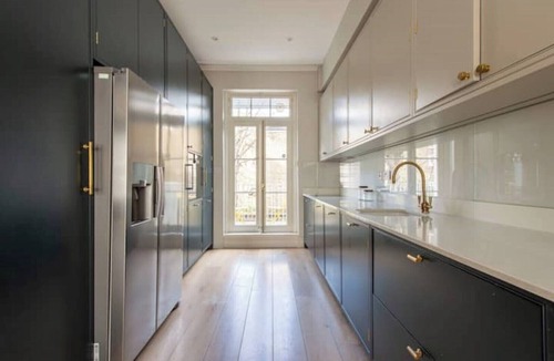 South Kensington Apartment | Chelsea Townhouse With Airconditioning