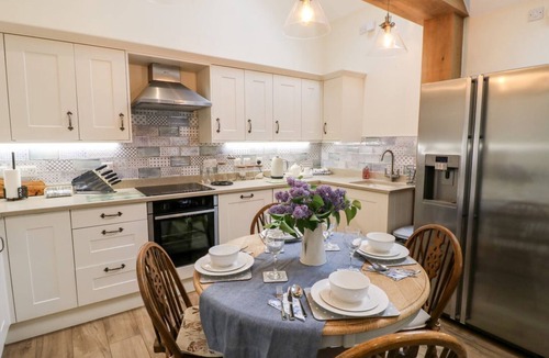 Coxbench House | Churn Dash Cottage, Horsley Woodhouse