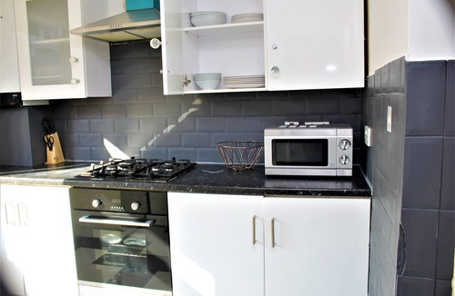 Aylesbury House | CITY CENTRE SPACIOUS 5 BEDROOMS HOUSE AYLESBURY