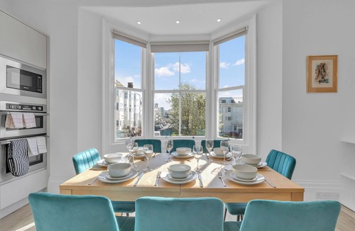 Brighton City Centre House | City Chic Townhouse | By My Getaways