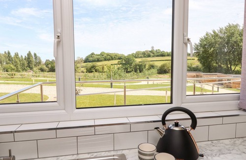 Nettlestone Cottage | CLARET, family friendly, character holiday cottage in Seaview