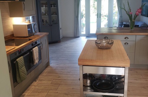 Helmdon House | Close to Silverstone-Beautiful spacious 4 bed property- sleeps 7