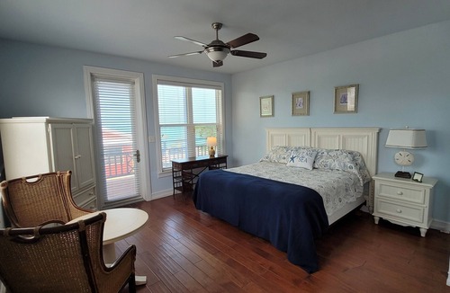 Salt Pond Cabin | Club Room 3 - Sunset Views Long Island Harbour Club
