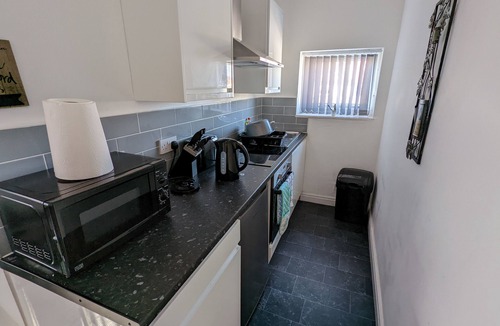 South Shore Apartment | Coast Accommodation Station Road Apartments