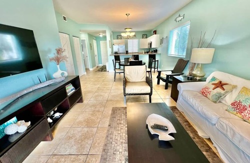 Alice Town Condo | 'Coastal Soul' - Oceanview Condo Recently Updated