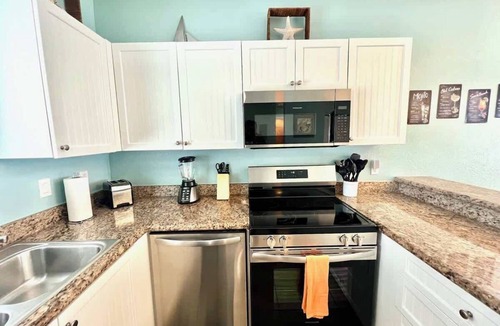 Alice Town Condo | 'Coastal Soul' - Oceanview Condo Recently Updated