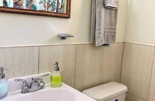 Nassau Apartment | COCONUT PALM HIDEAWAY-KING