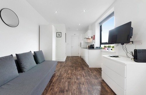 Harringay Apartment | Colina Rd N15 🚇 Turnpike Lane | Ground Floor