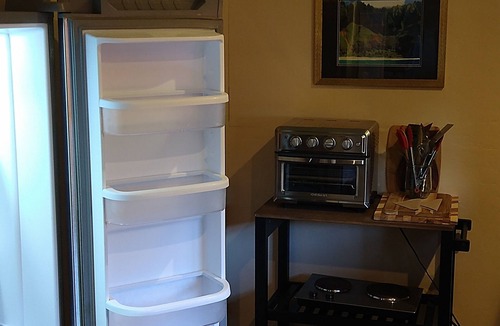 Kilauea Apartment | Comfortable, Classy Farmstay Studio, walk to secluded world-class Kahili Beach