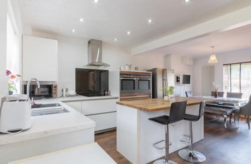 Basildon House | Comfortable home Langdon Hills - Pass the Keys