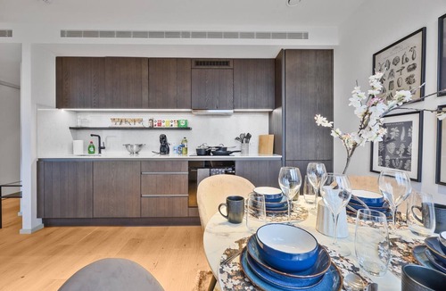 St. Pancras and Somers Town Apartment | Comfortable & Peaceful 2BR Apartment Near King’s Cross