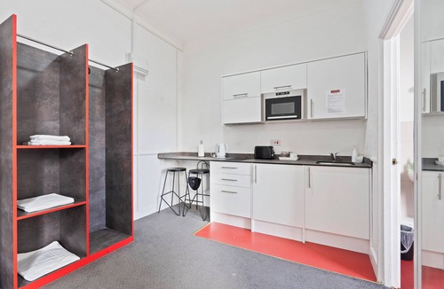 Dudley Apartment | Compact Studios in Dudley