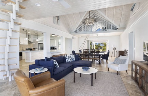 James Cistern Condo | Compound w/Beach, Pool, PICKLEBALL, Gym, Kayaks, Golf Carts, VIEWS!