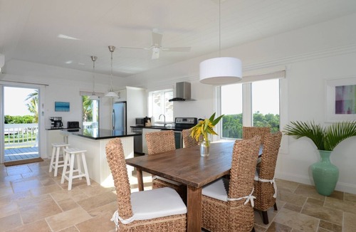 James Cistern Condo | Compound w/Beach, Pool, Pickleball, Gym, Kayaks, Golf Carts, Views!
