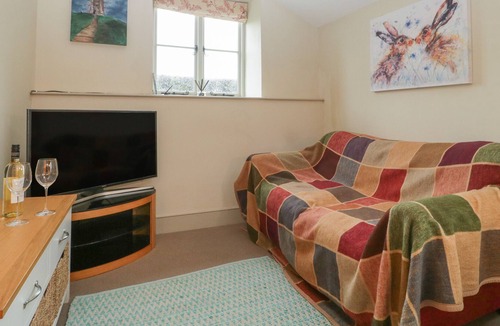 Shepton Mallet Cottage | COMPTON COTTAGE, family friendly in Shepton Mallet
