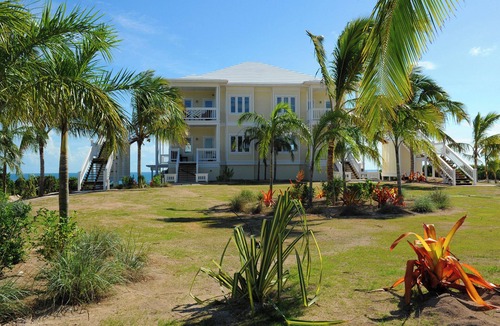 James Cistern Condo | Condo w/Views, Beach, Htd Pool, Pickleball, Golf Cart, Gym,Walk to Restaurant